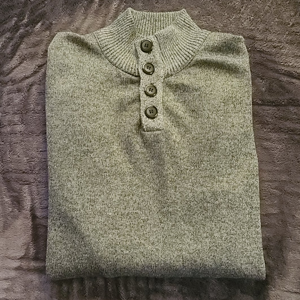 Men's sweater